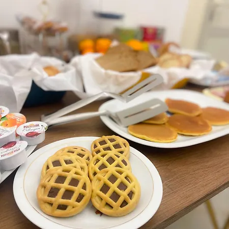 Flame ベッド・アンド・ブレックファスト 4*