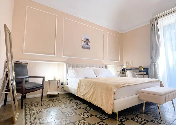 Flame Bed & Breakfast 4*