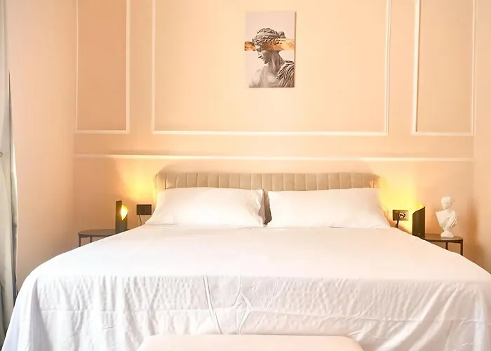 Flame Bed & Breakfast 4*