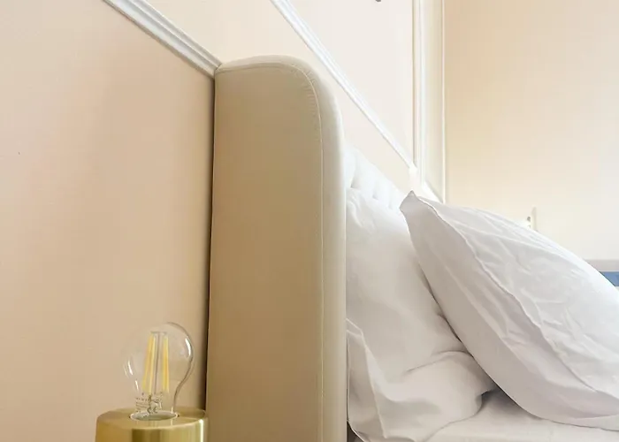 Flame Bed & Breakfast