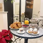 Frühstückspension Flame 4*