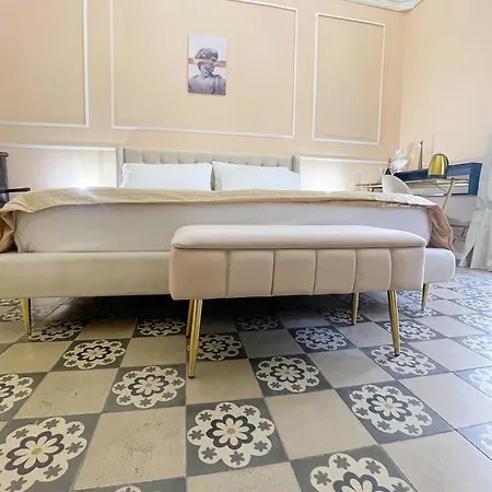 فندق مبيت وإفطار Flame 4*