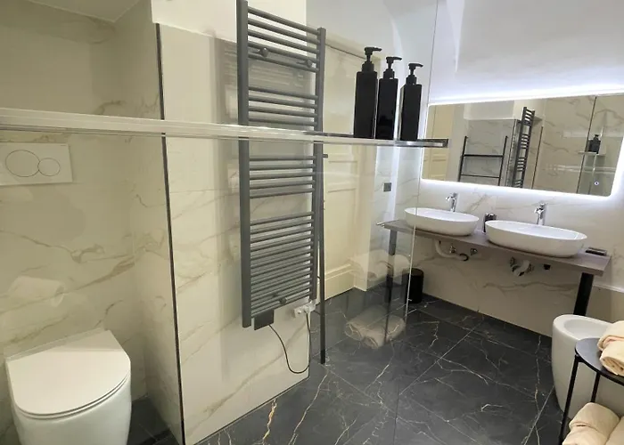 Bed and Breakfast Flame 4*